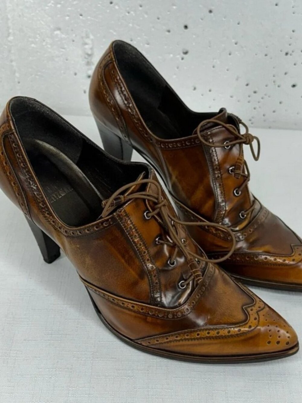 Stewart Weitzman Women’s size 7 Brown Leather Oxford Heels
